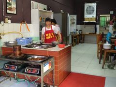 -谢老五跷脚牛肉·非遗传承店