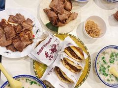 牛肉烧饼普通版-穆得·老周家牛肉烧饼(普利街店)