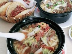 -闫家驴肉老店(华电一校店)
