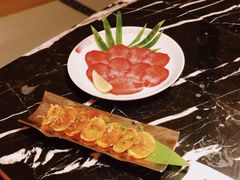 -山川小町·极番烧肉(新地假日广场店)