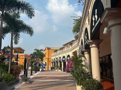 -佛罗伦萨小镇广佛名品奥特莱斯(疏港路店)