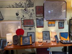 -邊城書店
