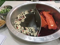 -憨铁匠老火锅(龙岗万科里店)