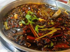 特色红油锅底-川道拐耗儿鱼(旗舰店)