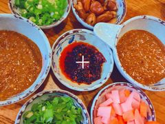 -毛辣果·贵州红酸汤牛肉火锅(西单店)