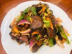 -东北四季饺子王(华山路店)