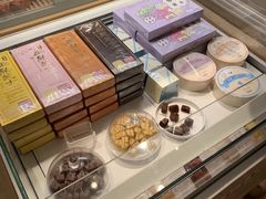 面包甜点陈列柜-好利来(宣武门店)