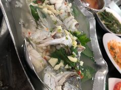 -光海鲜鱼翅餐厅(叻差拉披色路店)