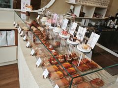 -VERIE BAKEHOUSE