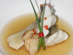 松茸龙利鱼-默加东南亚美食(大宁音乐广场店)