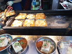 -鸿通城购物中心