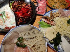 -周小明火锅(黑金冠社区店)