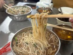 -正宗杨记普洱酸醋米线(总店)