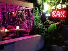 -城墙外BAR
