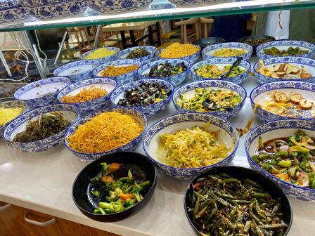 0 早餐店 这家小菜真的不错品种多,新鲜,干净,每个味道都不错