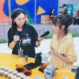 摩天轮下的美妙夜景，让人流连忘返！欢乐港湾商业街开放