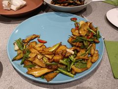 -半山腰·云南菜(侨福芳草地店)