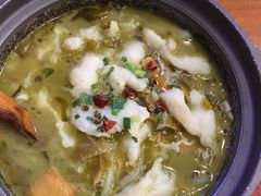 -周鱼小馆石锅酸菜鱼(活力汇店)