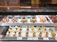 -花花卷卷·鲜食蛋糕(静安久光百货店)