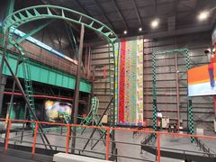 -极限PLAY运动娱乐新世界·团建派对潮玩休闲馆·室内蹦极高空游乐园