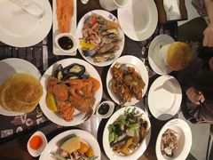 -四海一家自助餐(益田假日广场店)