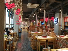 大堂-么肆烤肉·中式自助·烤肉大排档(街道口季佳PAI店)