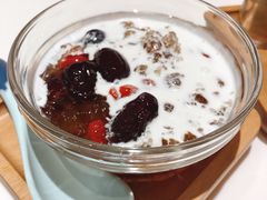 冰糖椰汁桃胶-龙记香港茶餐厅(久光百货店)