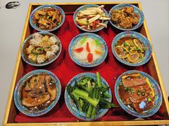 -乡村馕坑肉·烧烤·新疆菜·本地人更爱吃(阿勒泰首店)