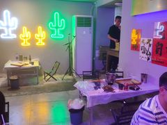 -夜火烤摊·东北烧烤酒场·老杨小黄鱼