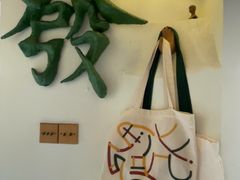 -LADY FAFA(巨鹿路陕西南路路口店)