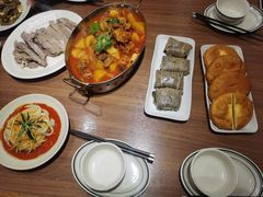 大盘鸡自带皮带面-贯贯吉·清真餐厅(浙江中路店)