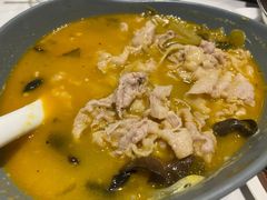 秘制酸汤肥牛-鹿港小镇(金虹桥国际中心店)