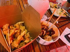 管老太臭豆腐-CITY MART城市集市·里弄(北外滩来福士广场店)