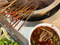 红汤锅底-牛华八婆麻辣烫(起源店)