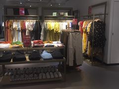 -URBAN REVIVO(北京斯普瑞斯奥特莱斯店)