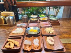-银米·云南传统过桥米线(双廊黑金冠店)