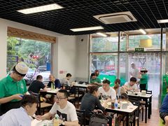 大堂-清真永恒华威肉饼(潘家园店)