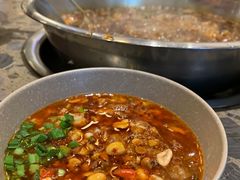 -肖肖酸萝卜鱼火锅(总店)