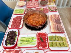 -毛辣果·贵州红酸汤牛肉火锅(西单店)