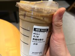 -星巴克(北京西站5号候车室)