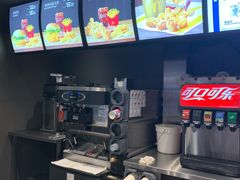 -麦当劳(民盈·国贸城店)