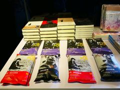 -钟书阁(松江泰晤士小镇店)