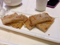 腊味香煎萝卜糕-龙的酒楼·手工早茶·顺德菜(近良路店)