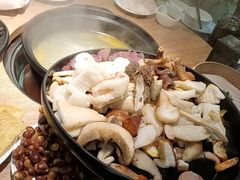 -一朵菌·野生菌探索家火锅(南亚店)