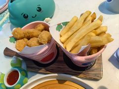 -水桶王国主题餐厅·聚会·生日派对·亲子活动·家庭套餐(亚龙湾希尔顿店)