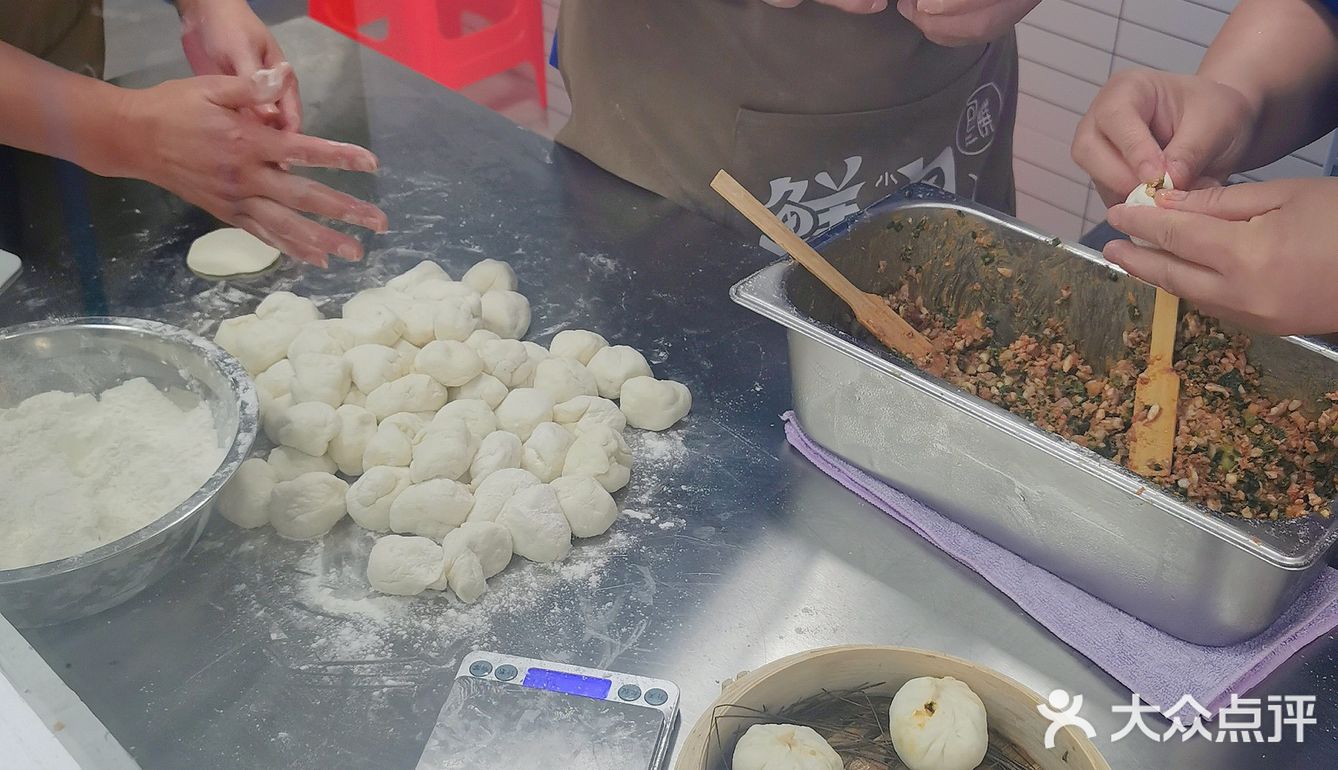 网红夜包子开到高银街啦🔥只要1r💰/笼走起‼️