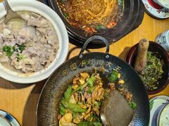 -费大厨辣椒炒肉(新城吾悦广场店)