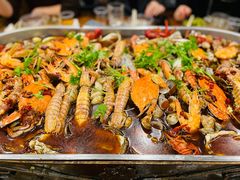 -老东镇啤酒屋海鲜加工·蒸汽海鲜·海鲜烧烤(台东店)