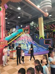 -欧酷世界动力星球(王府井奥莱UP TOWN店)