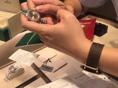 -亨得利钟表商店